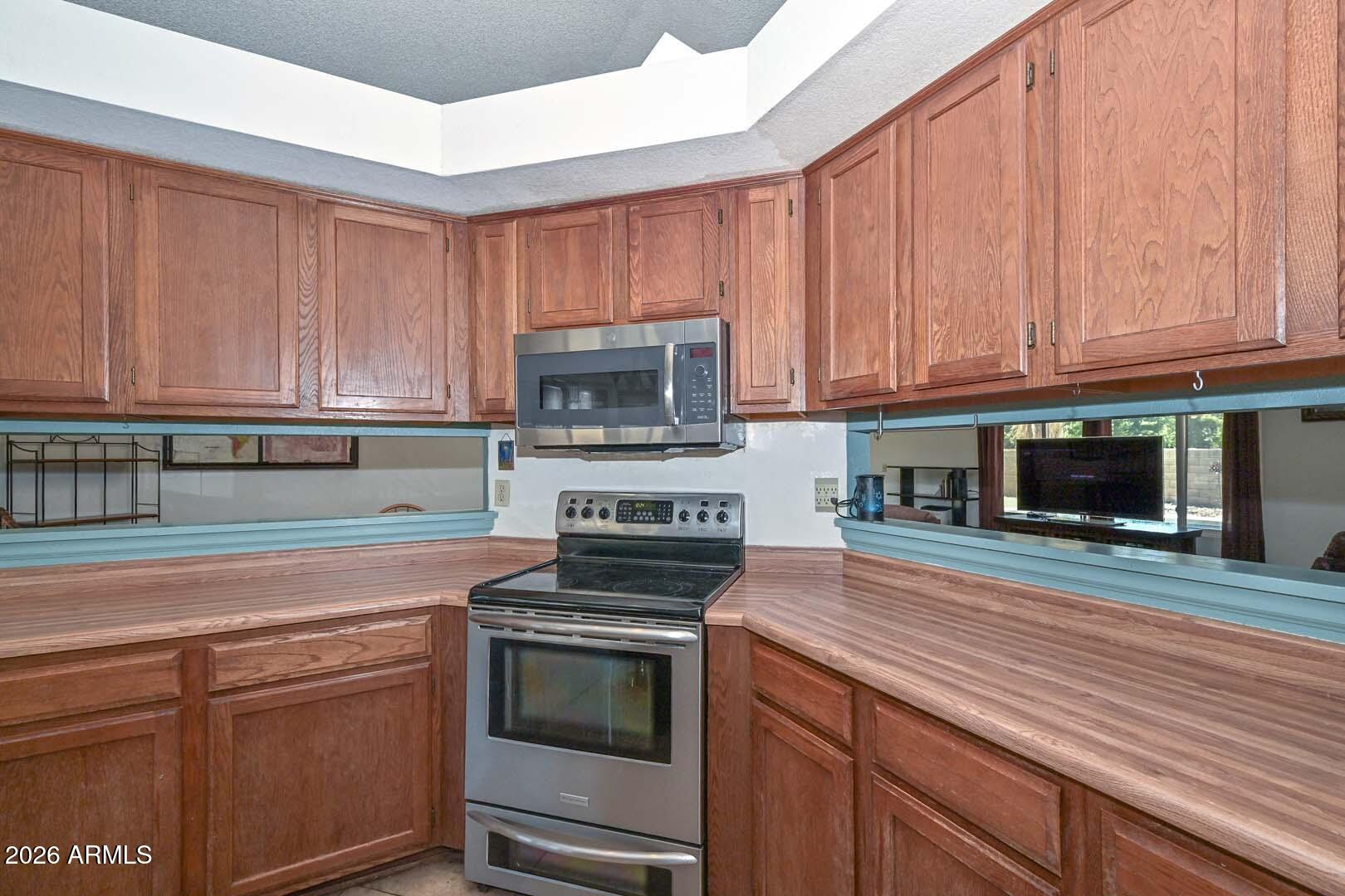 HICKORY SHADOWS UNIT 2 - Residential