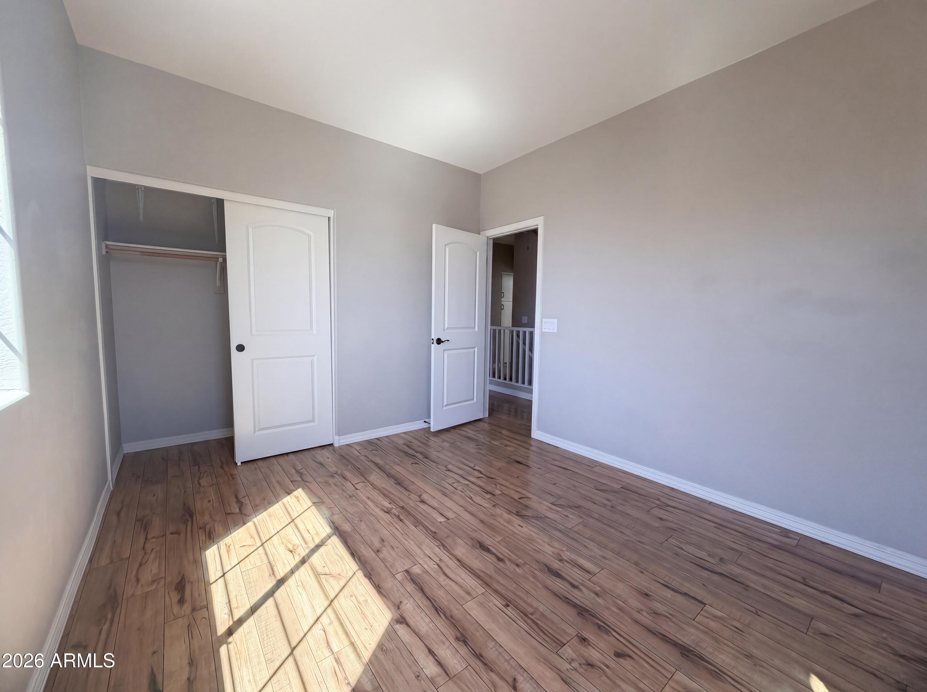 1729 S DESERT VIEW Place