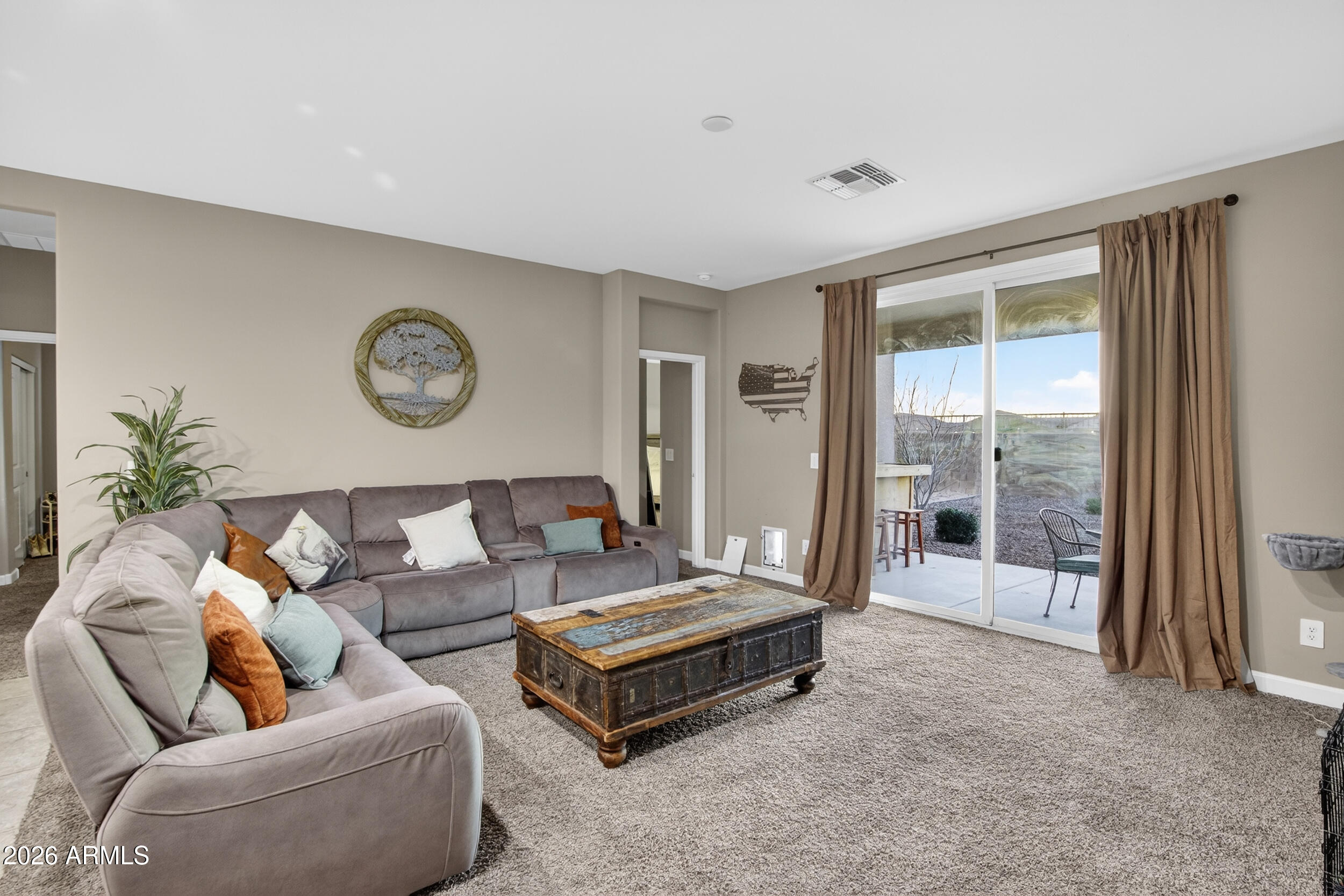 2594 N WRIGLEY Drive