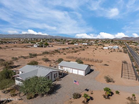 50910 W LONG RIFLE Road Aguila AZ 85320