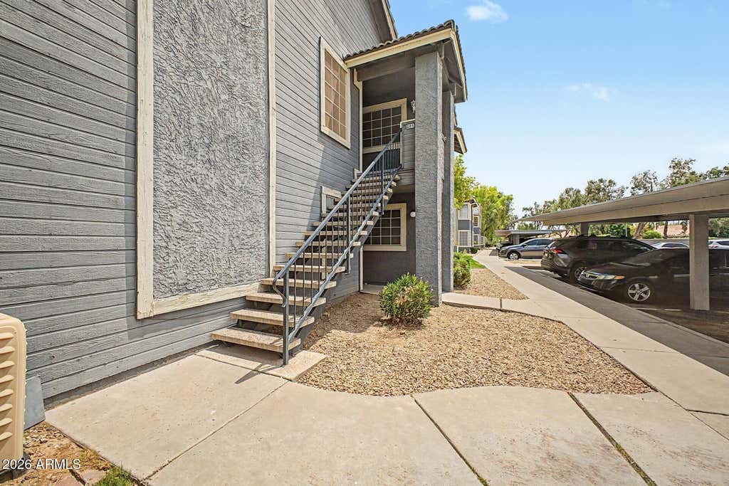 Photo of 255 S Kyrene Road #201, Chandler, AZ 85226 (MLS # 7056051)