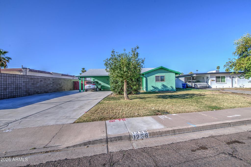 Photo of 1258 W Manhatton Drive, Tempe, AZ 85282 (MLS # 6997821)