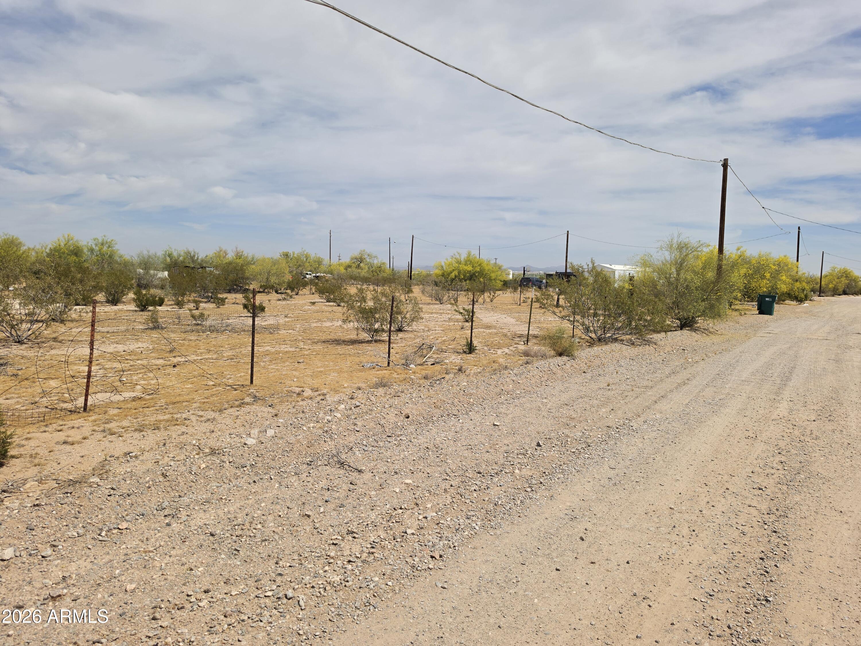 HIDDEN VALLEY - Land