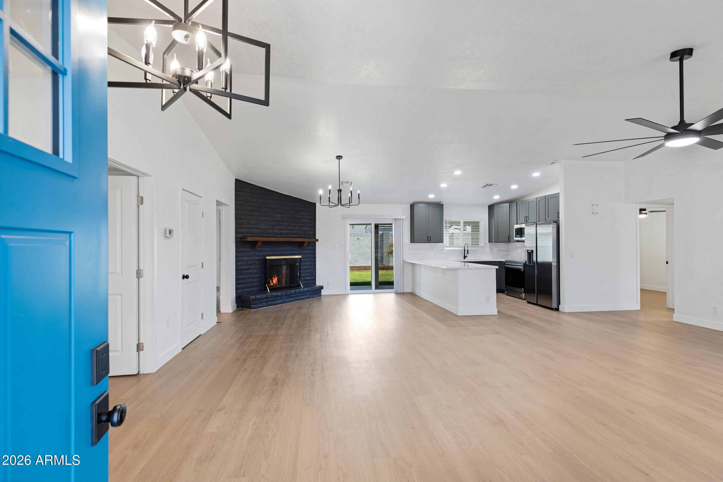 4410 W POINSETTIA Drive