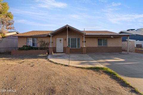 5201 W MONTE VISTA Road Phoenix AZ 85035
