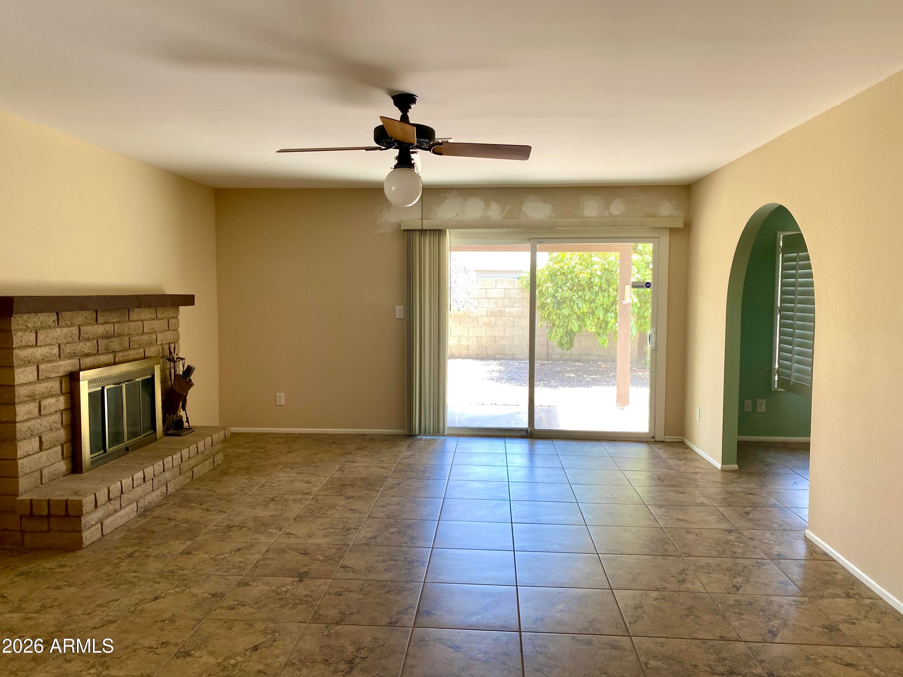5413 W CHOLLA Street