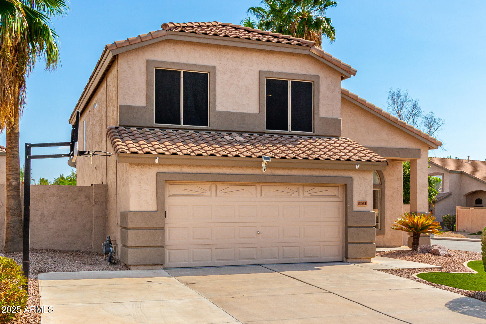 3033 E MILLBRAE Lane