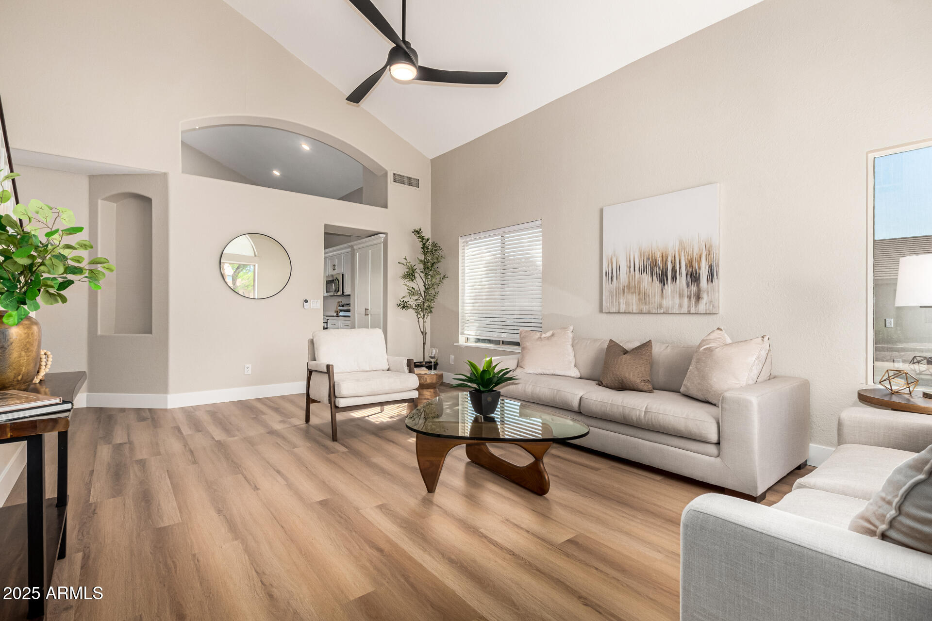 3033 E MILLBRAE Lane