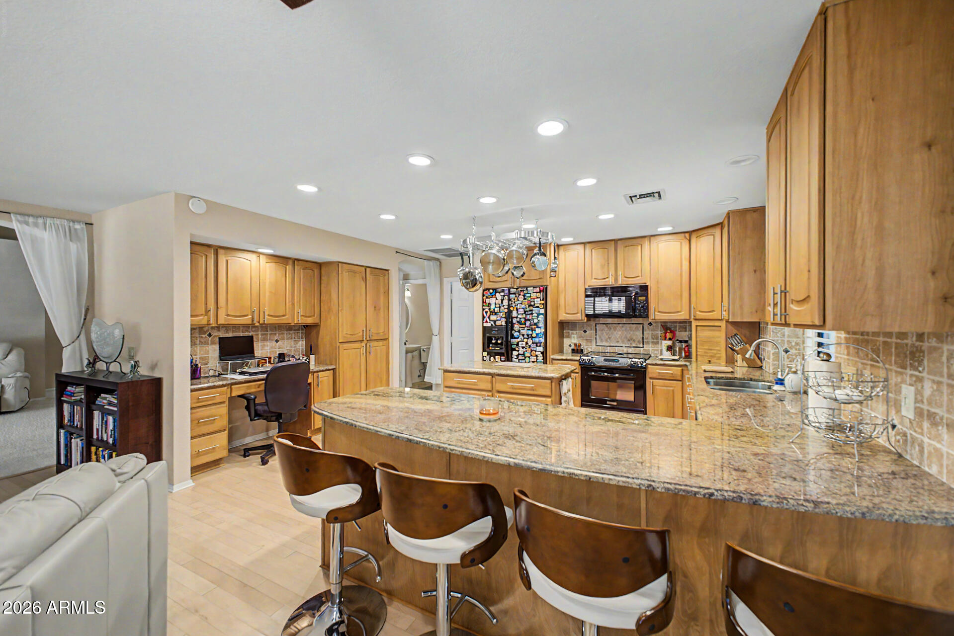 9146 W ORAIBI Drive