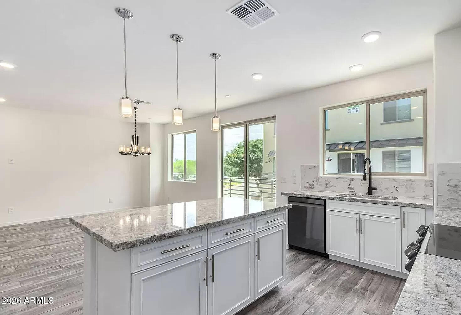 300 N GILA SPRINGS Boulevard 282