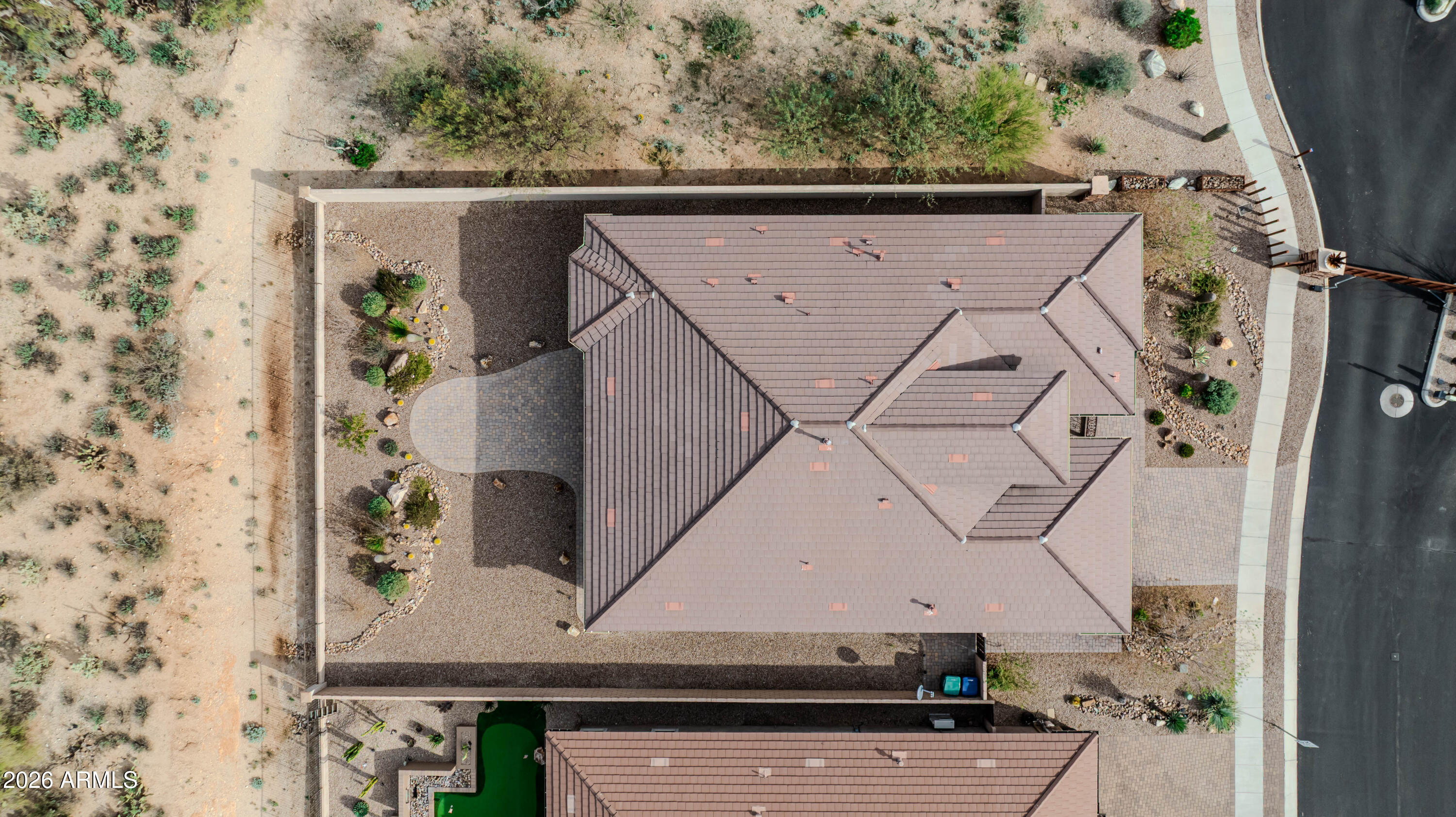 320 W SAGUARO ARM Trail