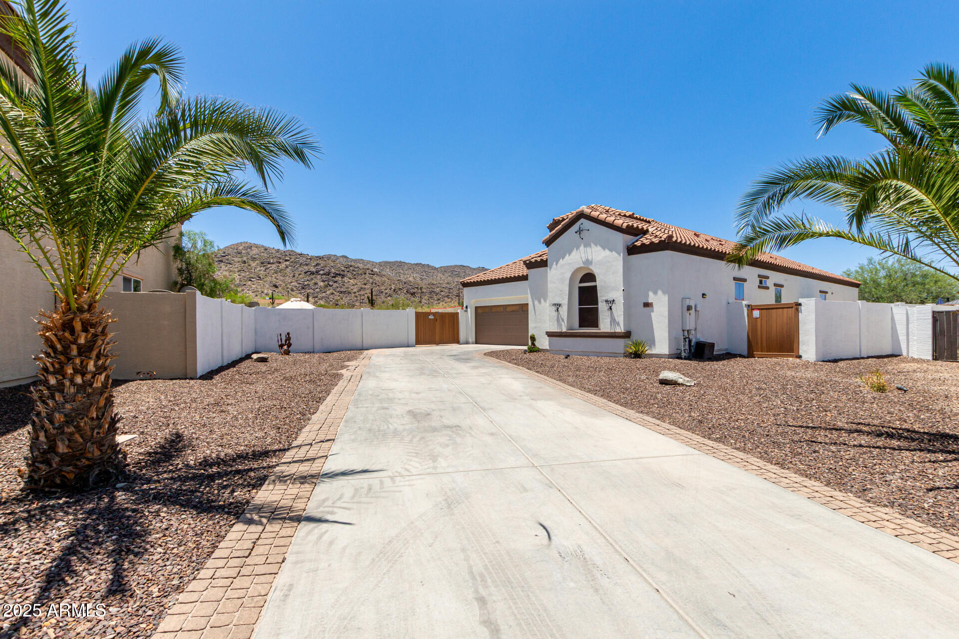 1809 E Gwen Street