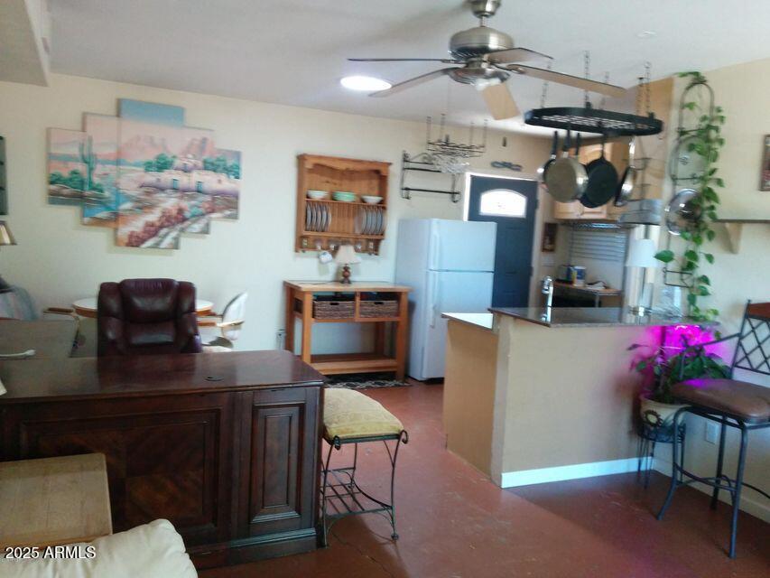 4827 E MUSTANG Circle