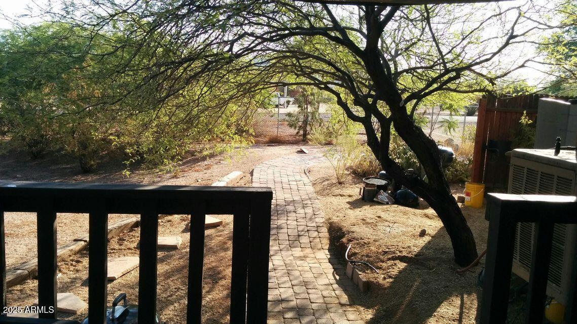 4827 E Mustang Circle