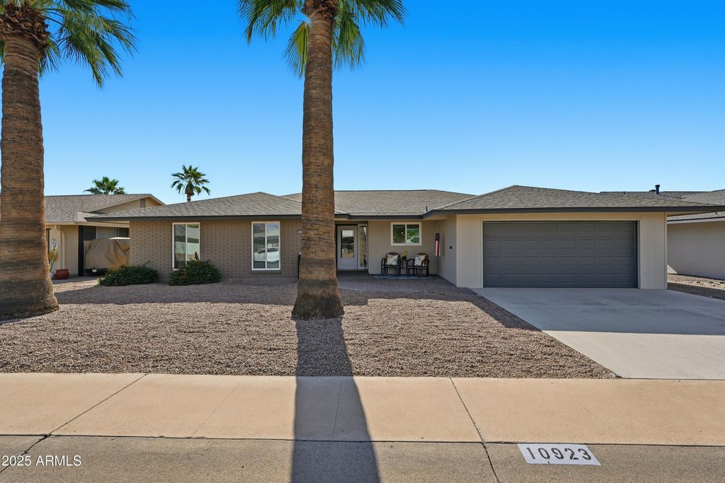 Photo of 10923 W Meade Drive, Sun City, AZ 85351 (MLS # 6946616)