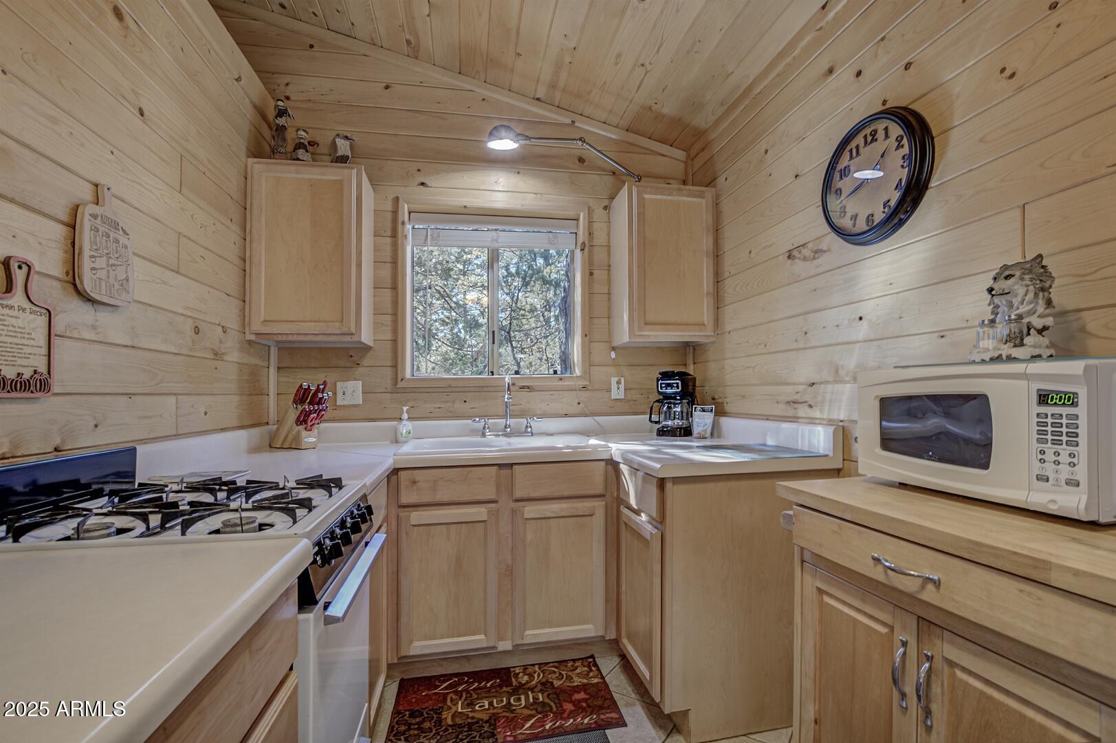 Gordon Canyon - Residential