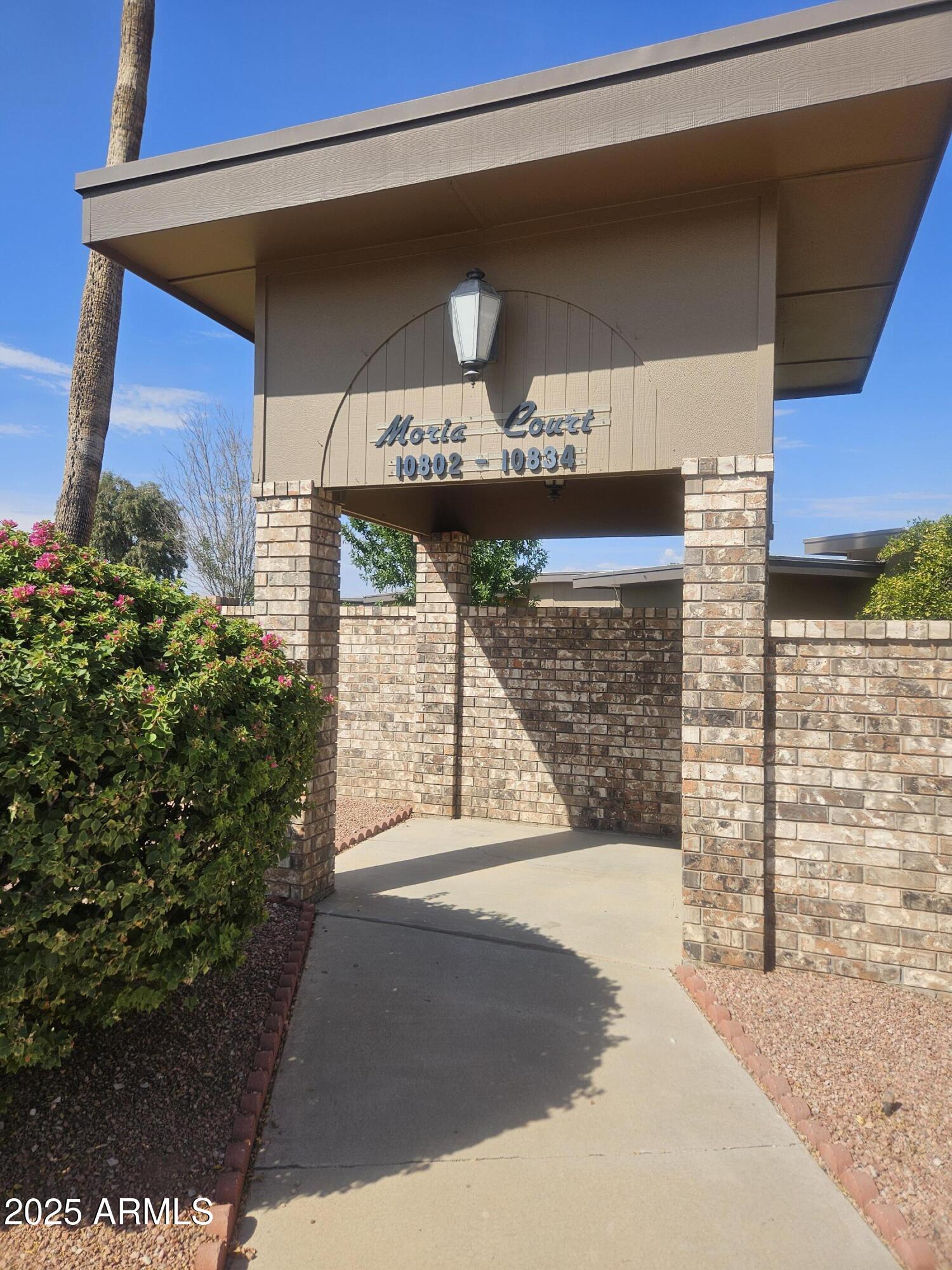 10814 W THUNDERBIRD Boulevard