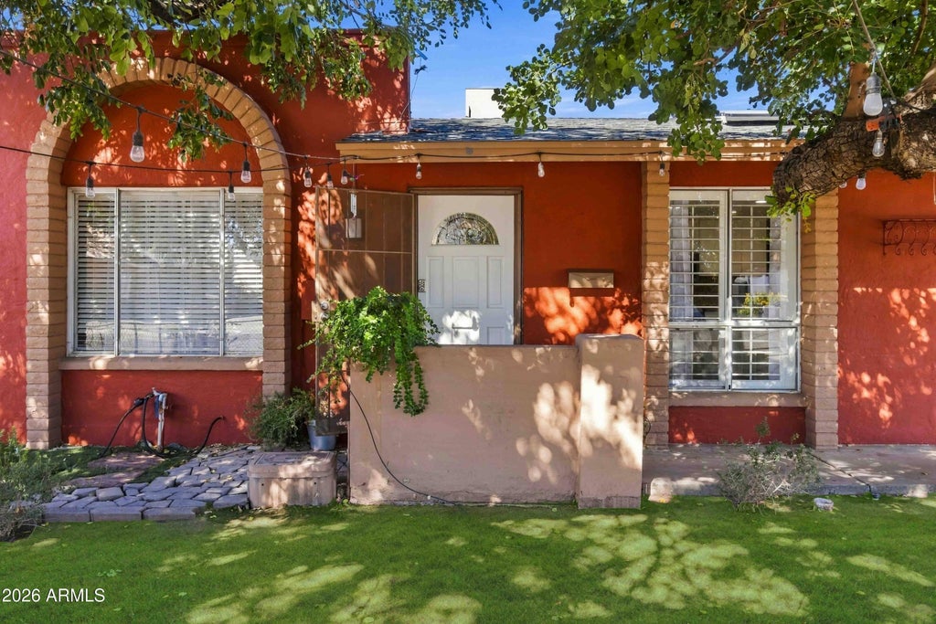 Photo of 8318 W Turney Avenue, Phoenix, AZ 85037 (MLS # 7095204)