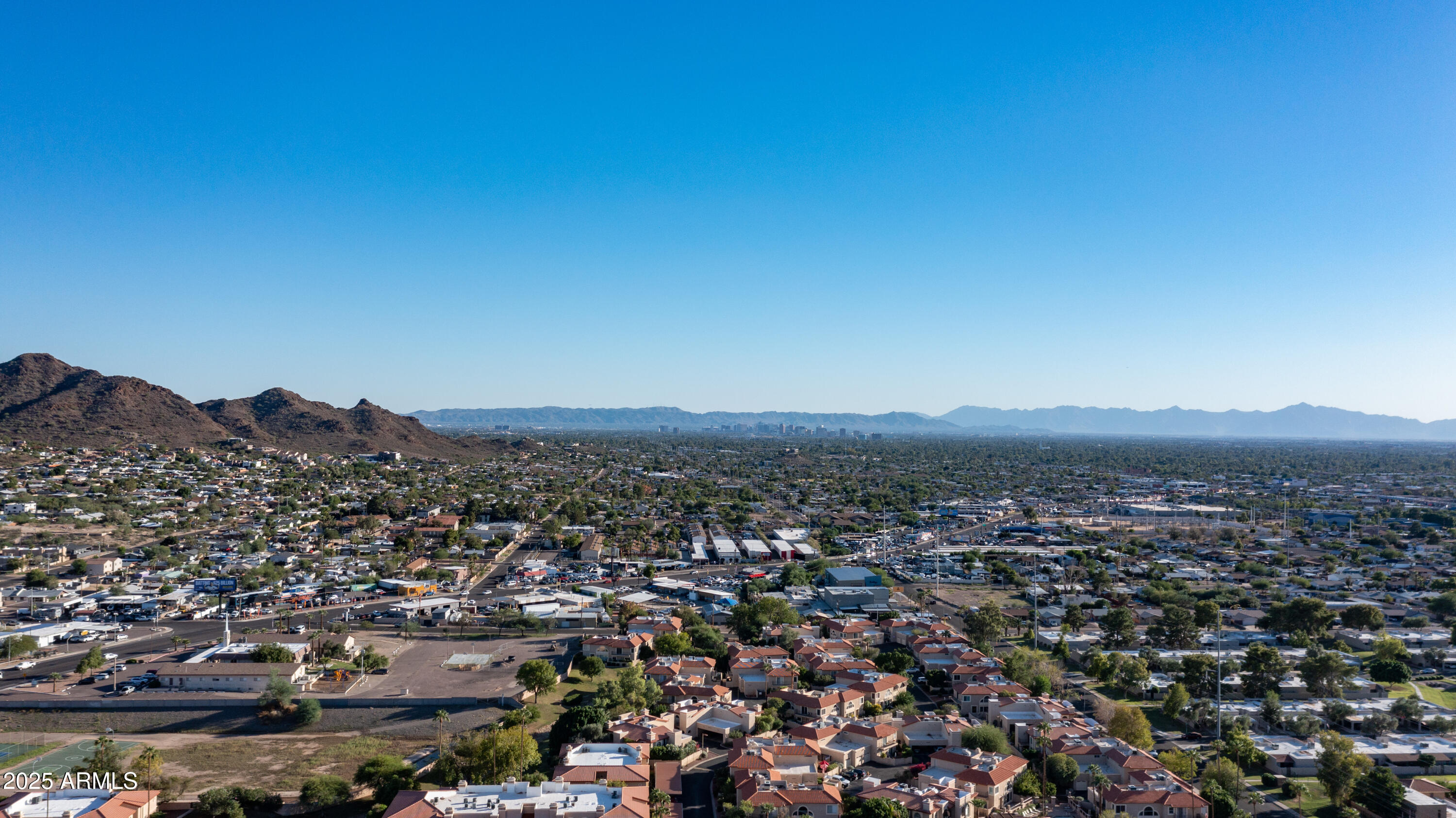 1230 E PEORIA Avenue