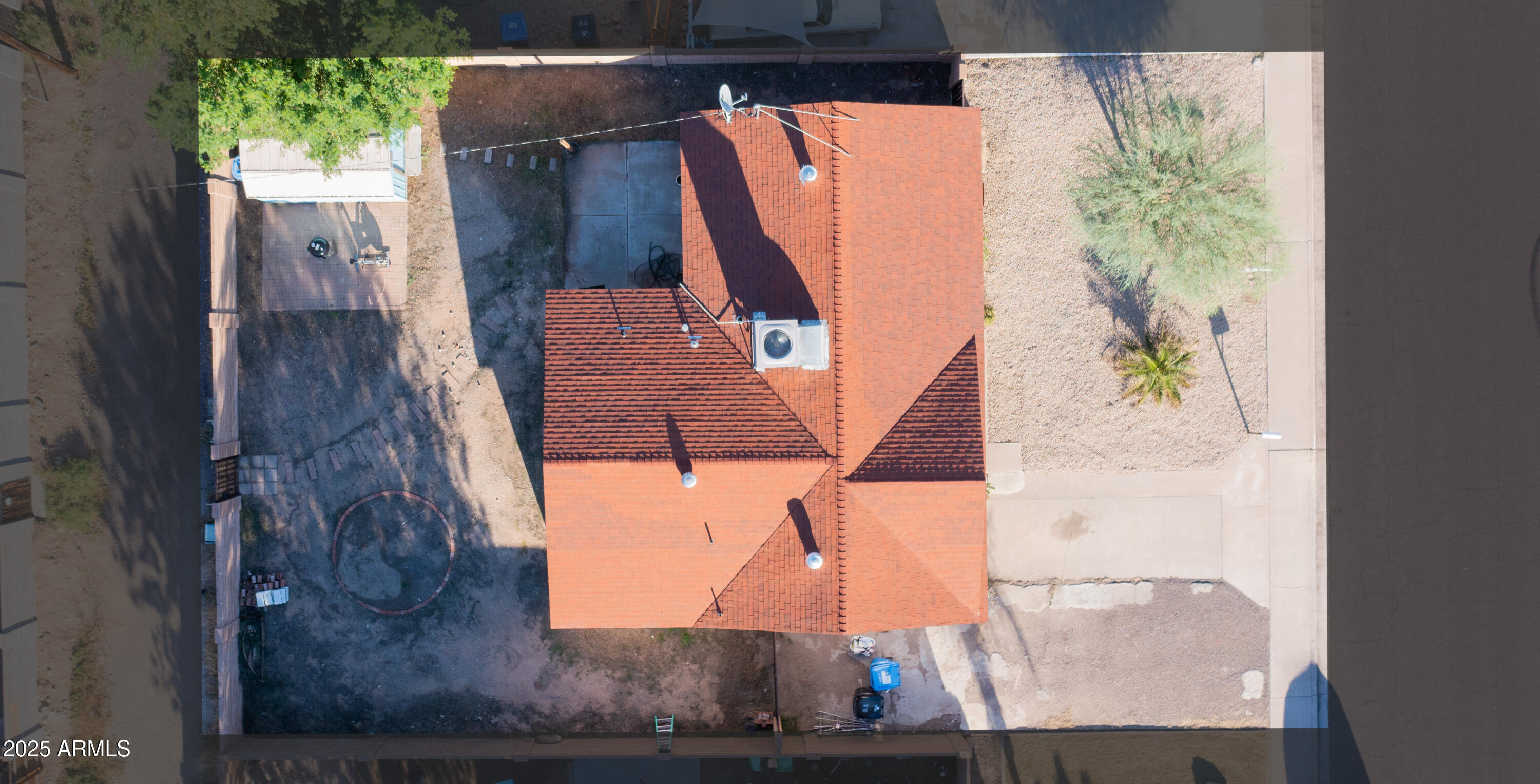 1230 E PEORIA Avenue