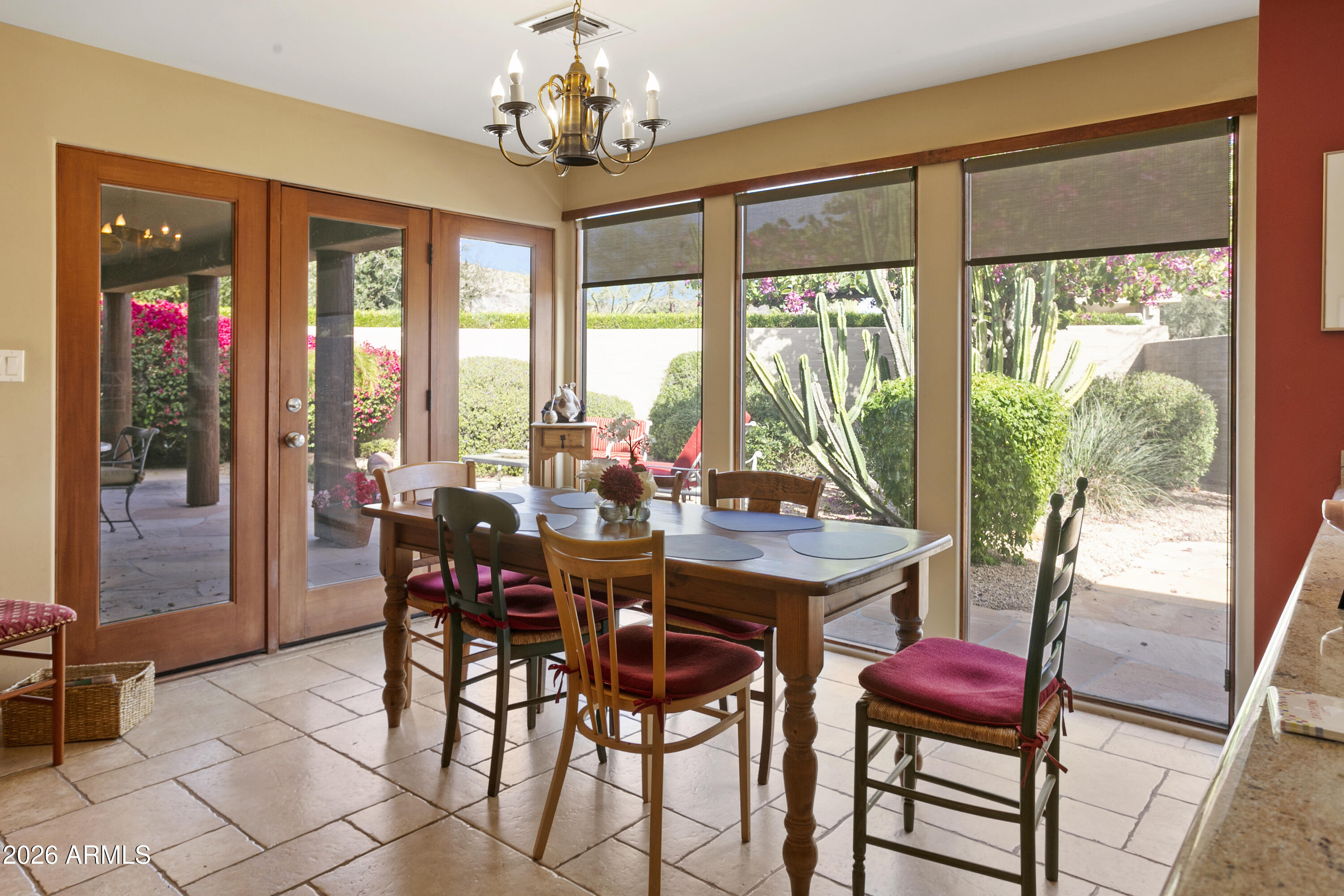 5434 E LINCOLN Drive E 36