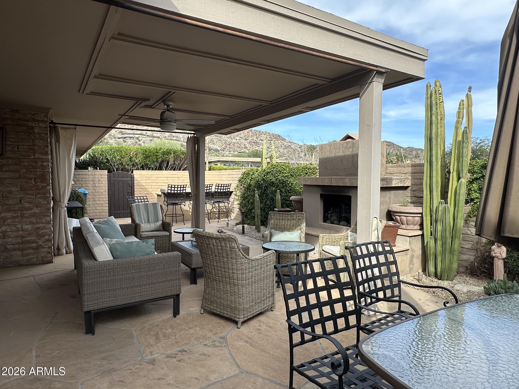 5434 E LINCOLN Drive E 36