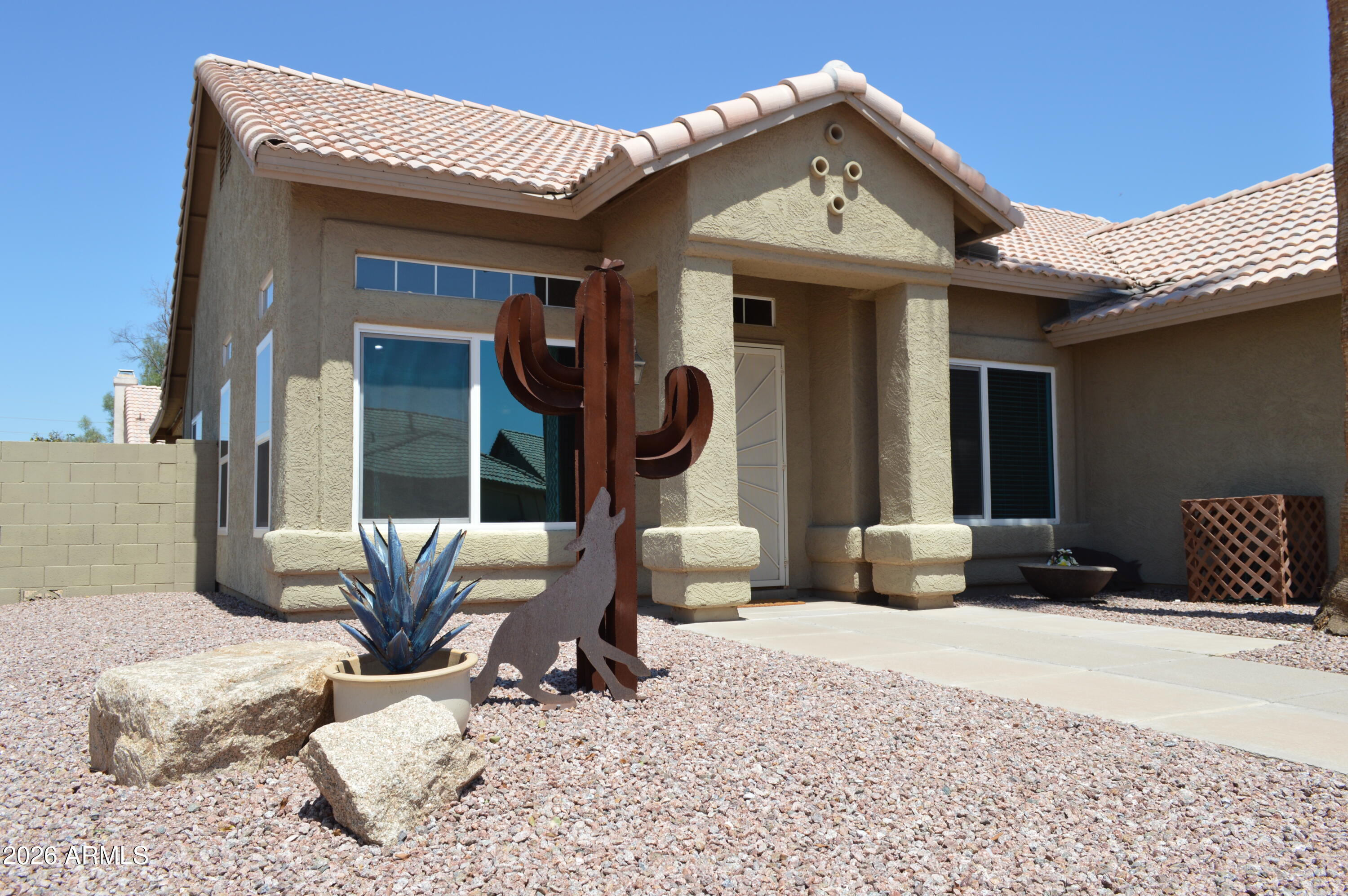 1480 W GAIL Drive