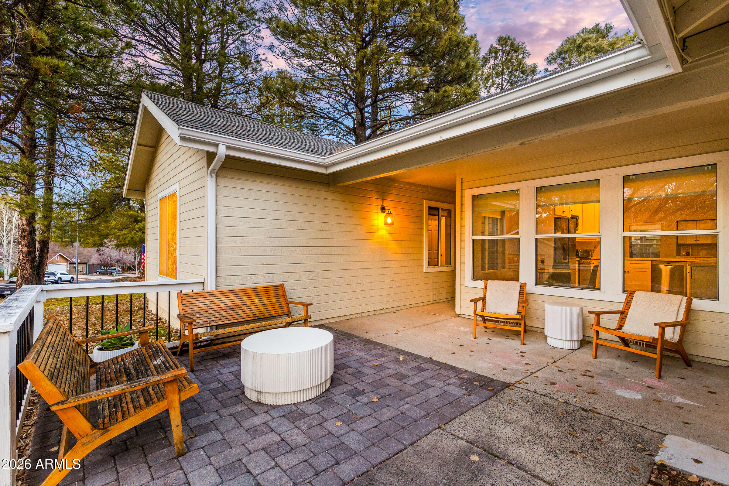 1017 W LIL BEN Trail