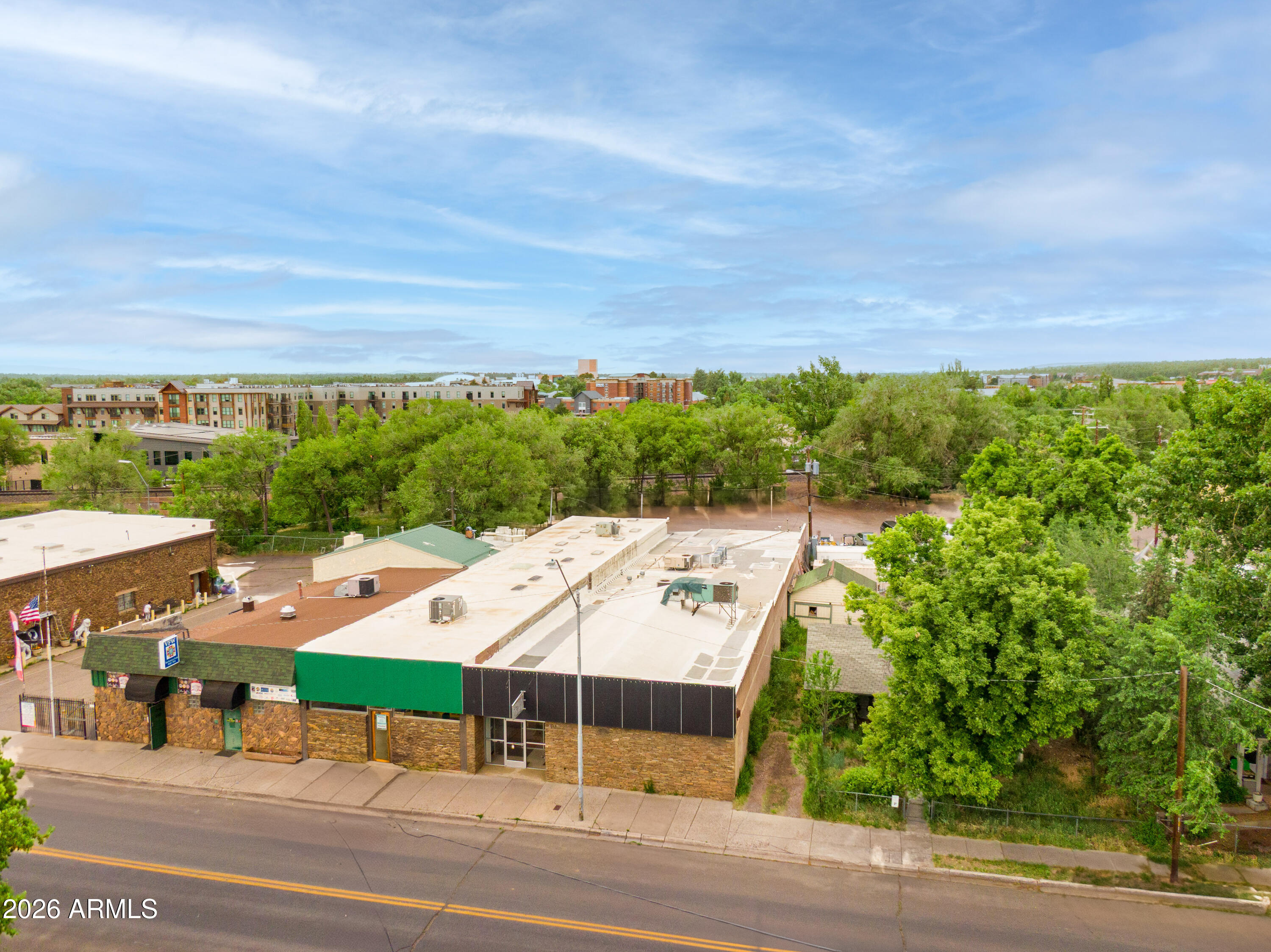 417 W SANTA FE Avenue