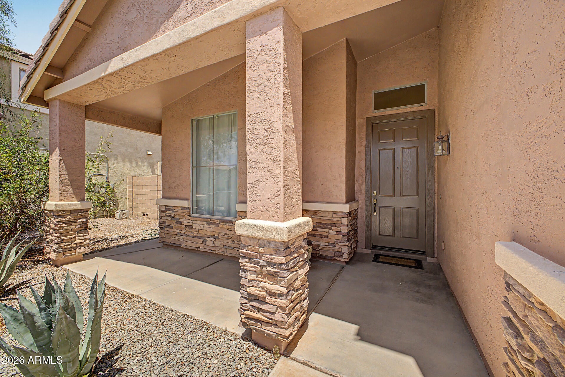 1536 E CHAPARRAL Place
