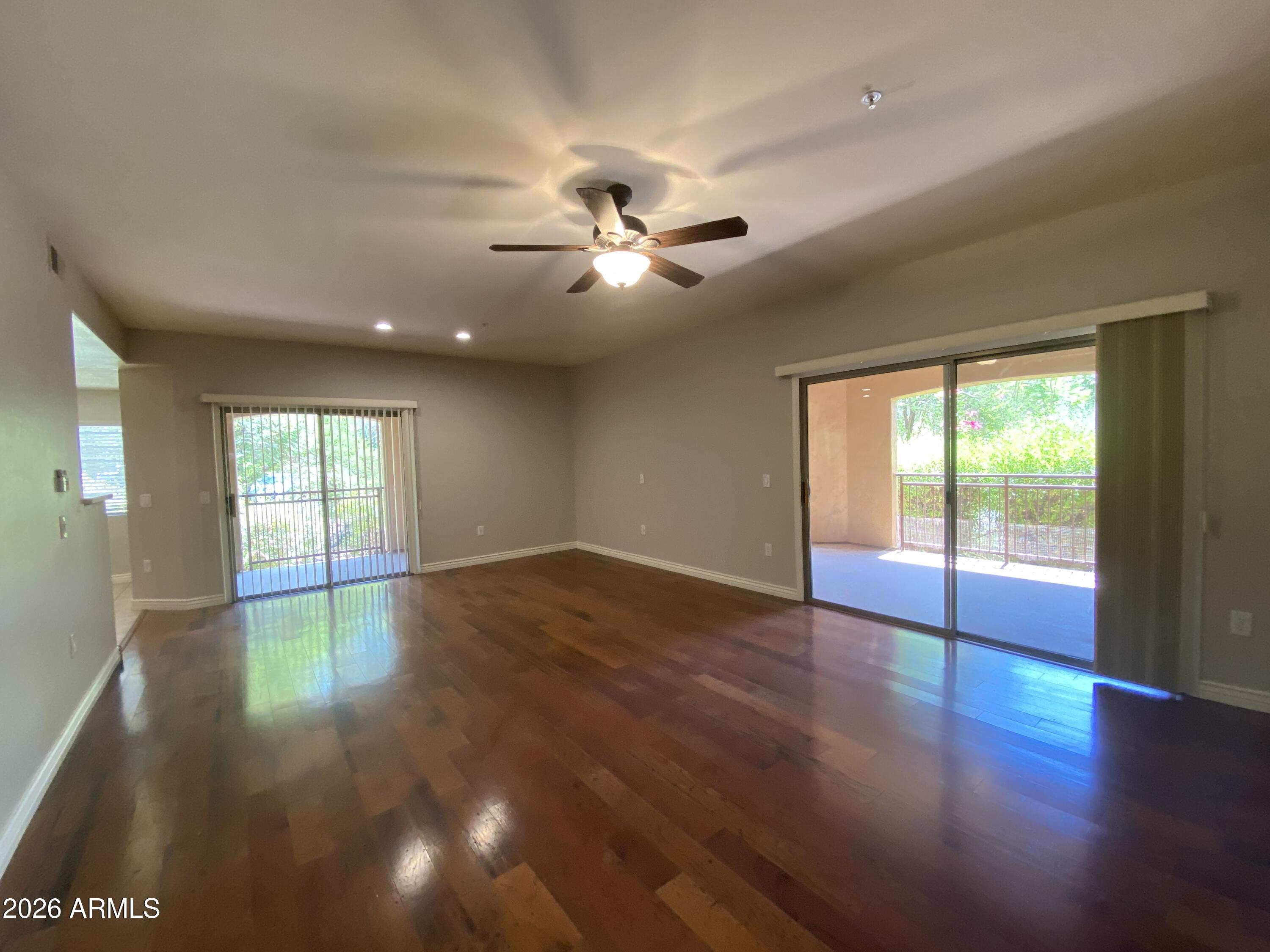 16801 N 94th Street Apt 1049