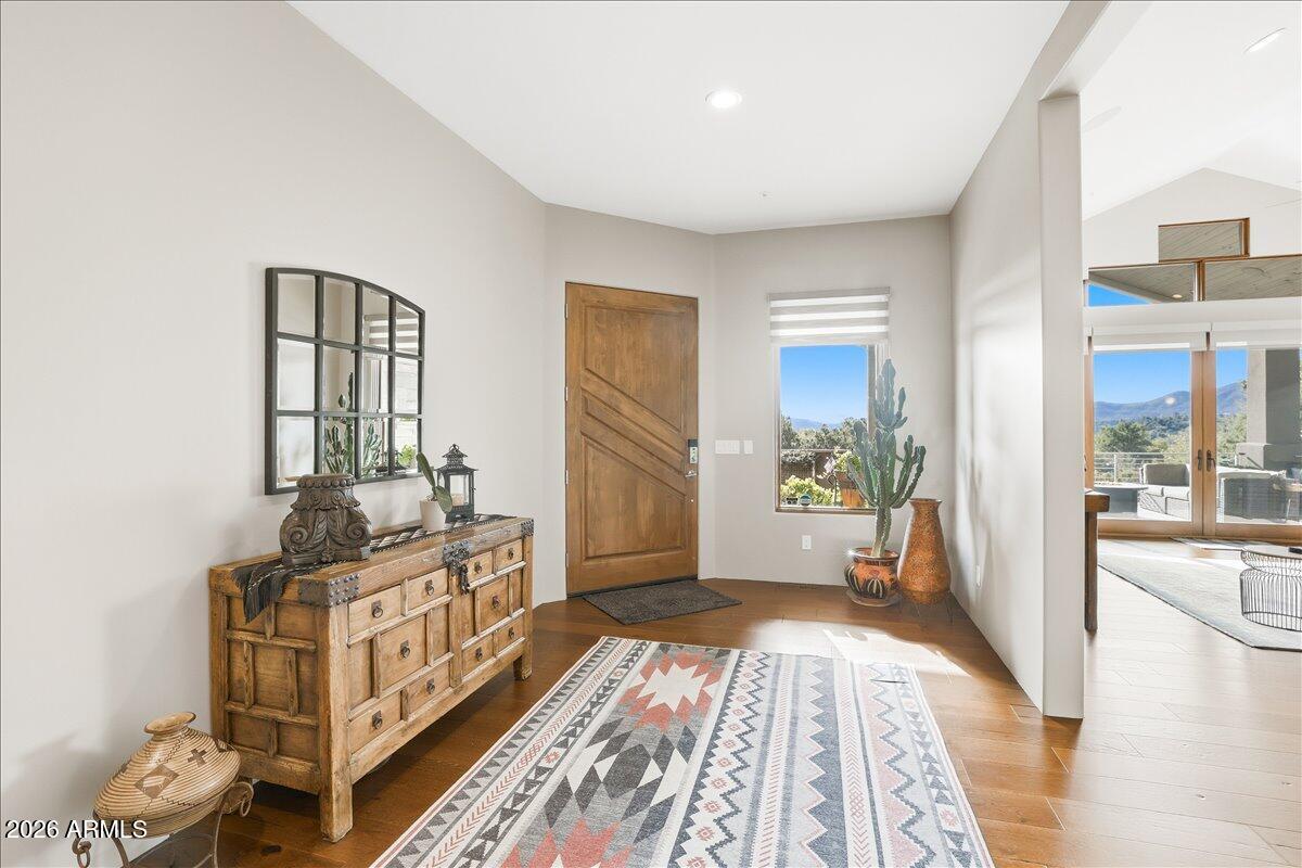 1370 RIDGEWOOD Drive