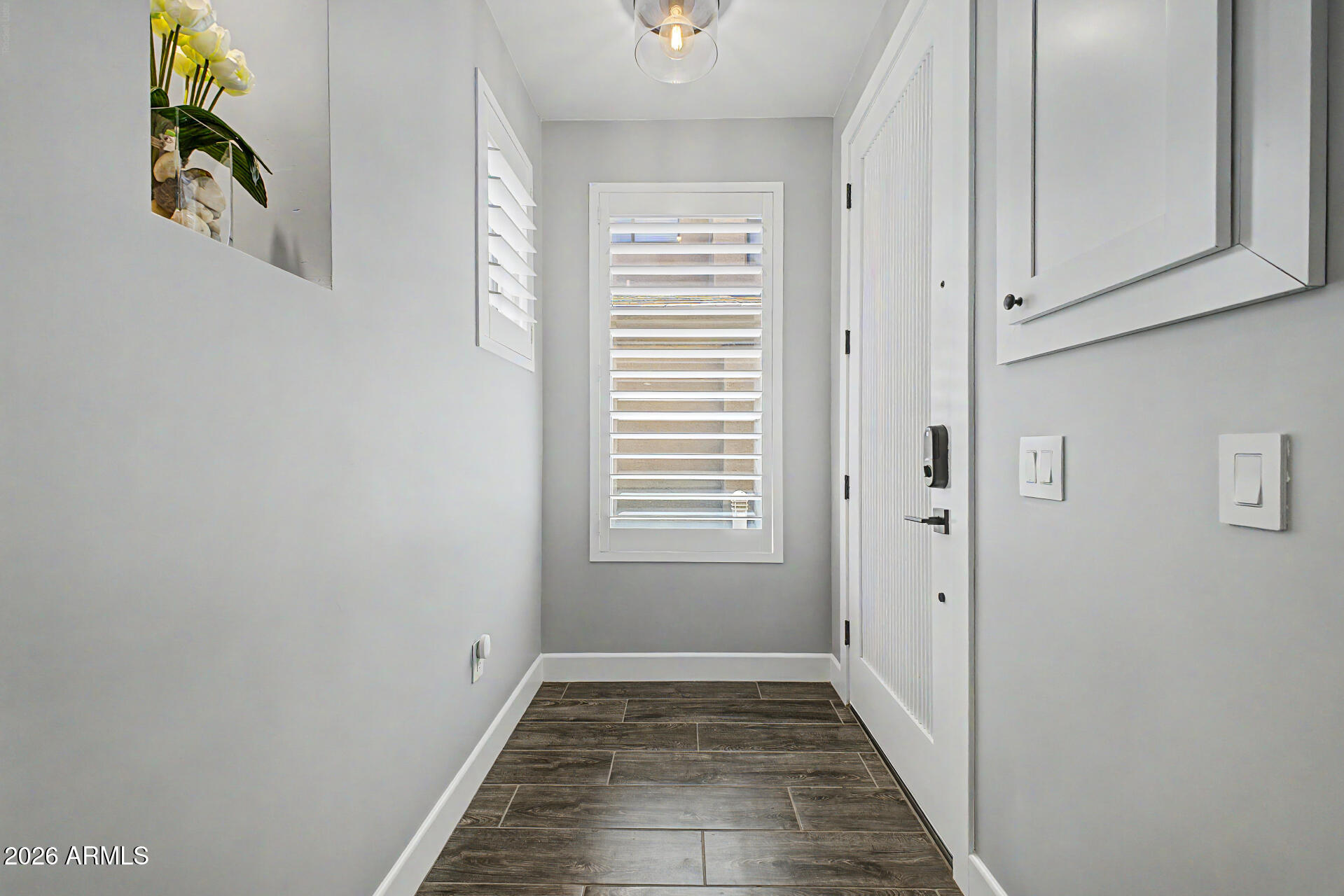 705 W QUEEN CREEK Road 1061
