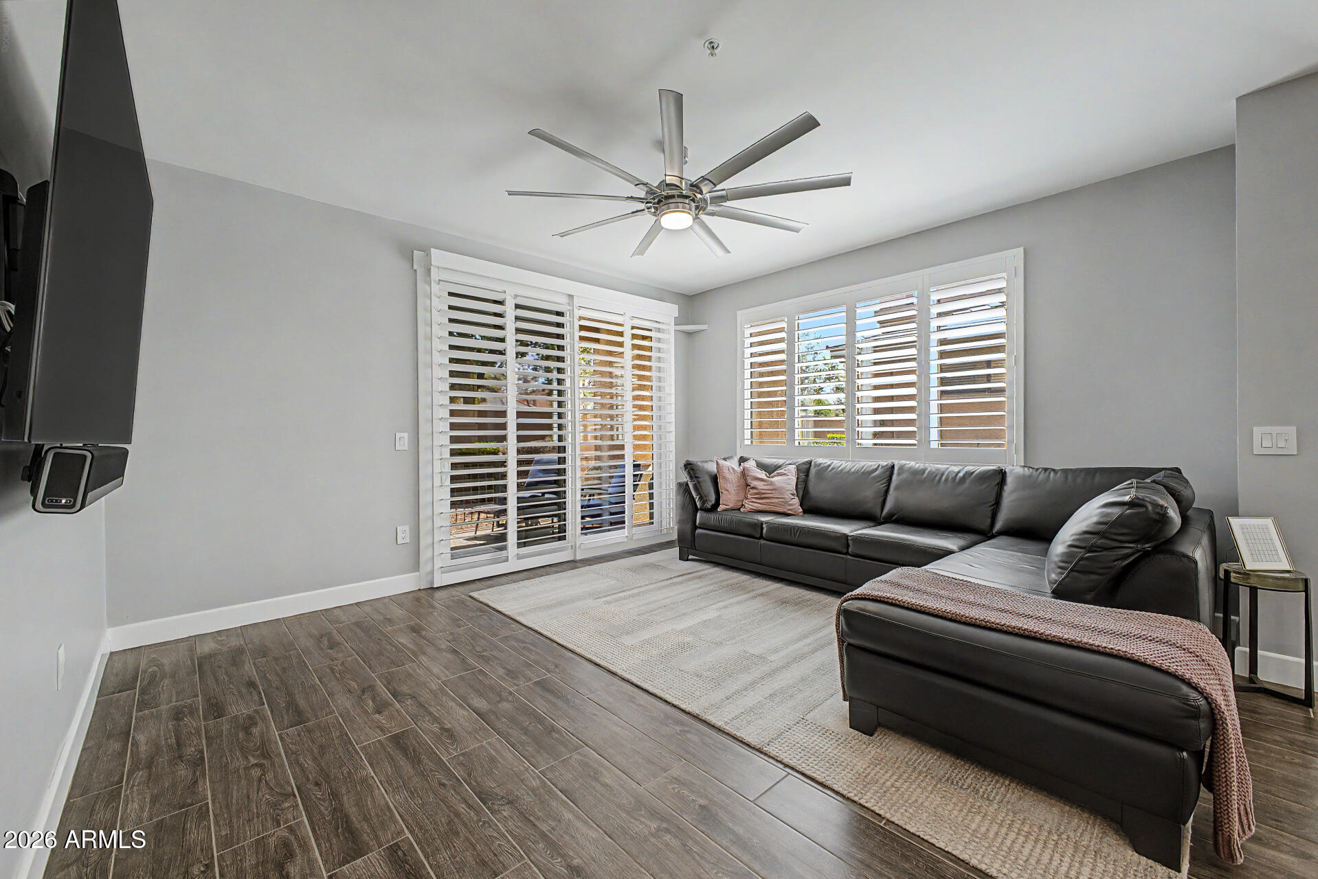 705 W QUEEN CREEK Road 1061