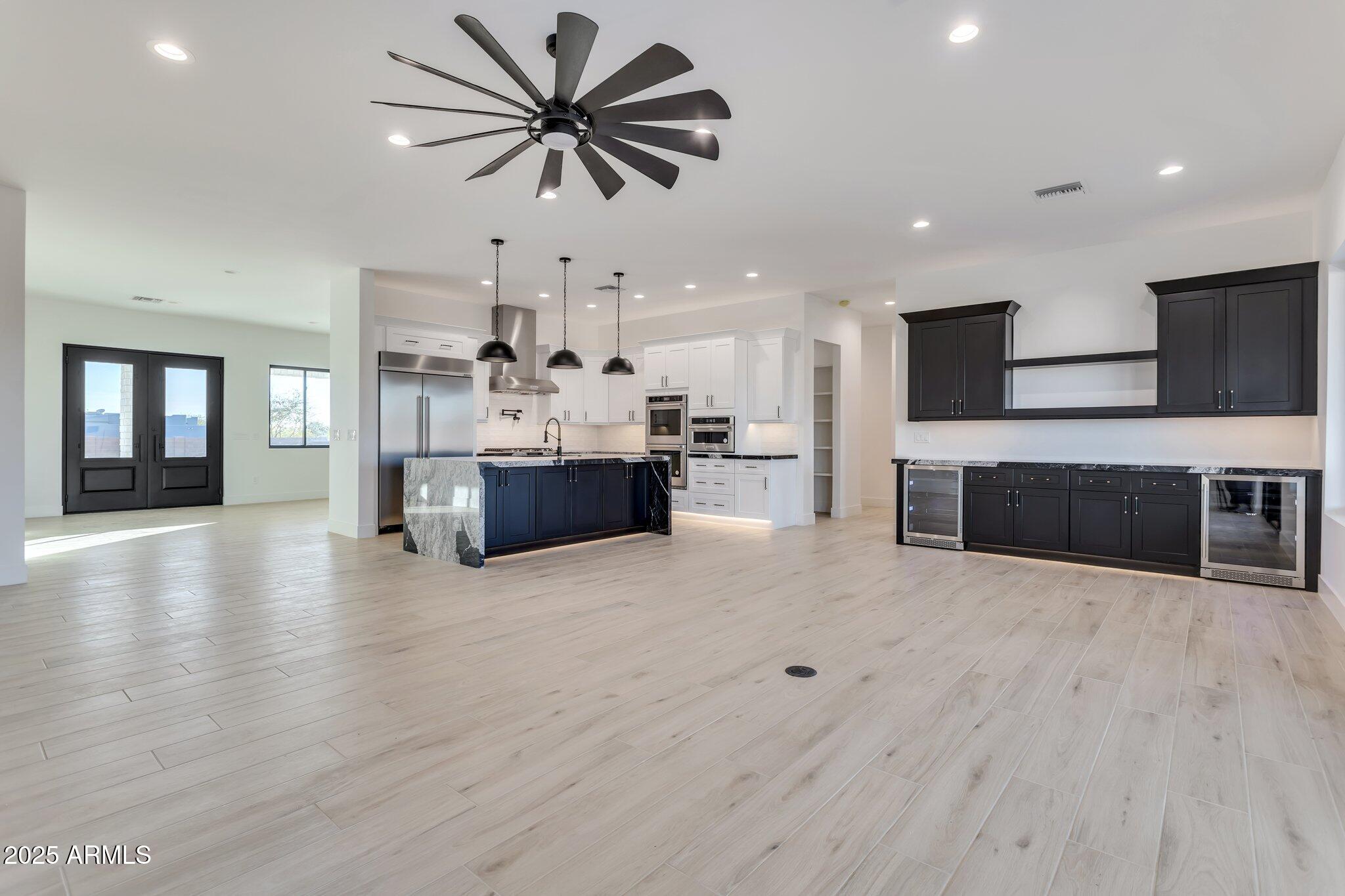 1602 E Cloud Road