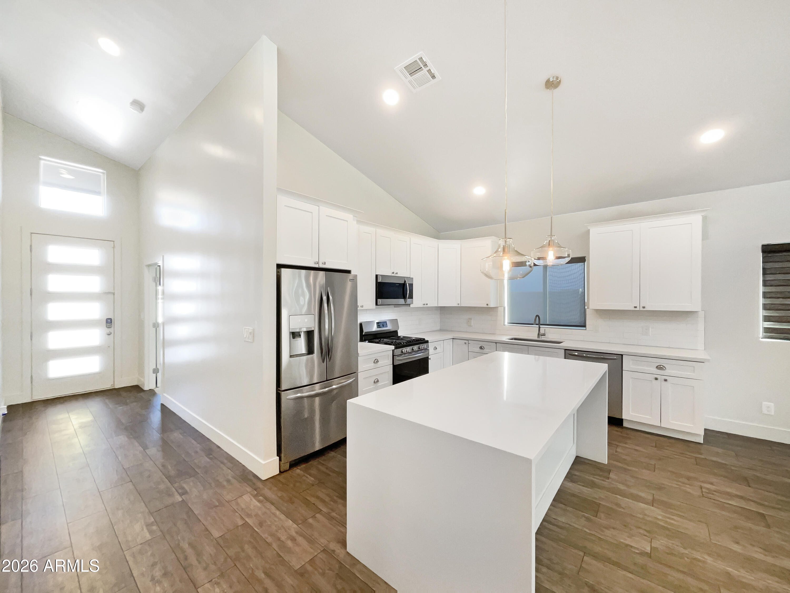 1005 E WELDON Avenue