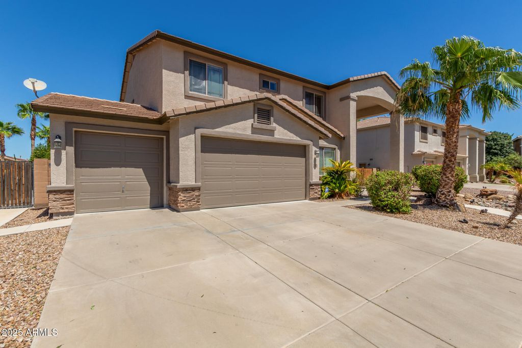Photo of 43228 W Knauss Drive, Maricopa, AZ 85138 (MLS # 6982623)