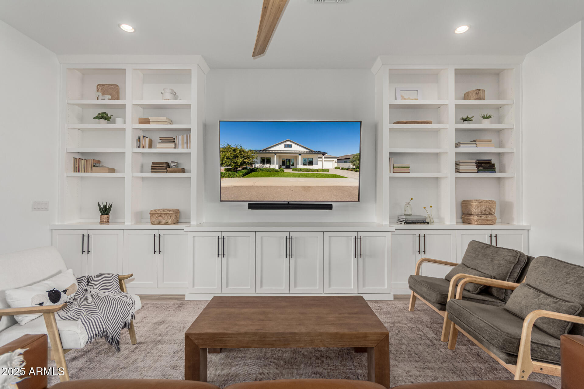 Surprise, Arizona, 85388, United States, 3 Bedrooms Bedrooms, ,4 BathroomsBathrooms,Residential,Active,2018459