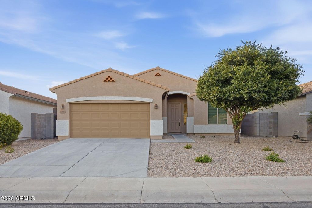 Photo of 1656 W Loemann Drive, San Tan Valley, AZ 85144 (MLS # 7025533)