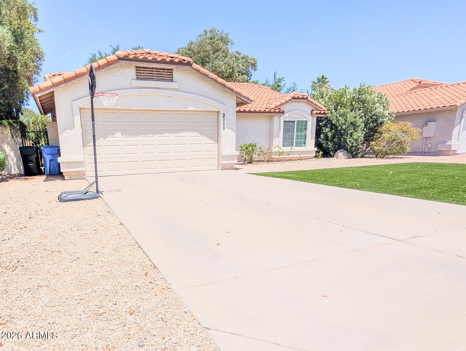 3556 E UTOPIA Road
