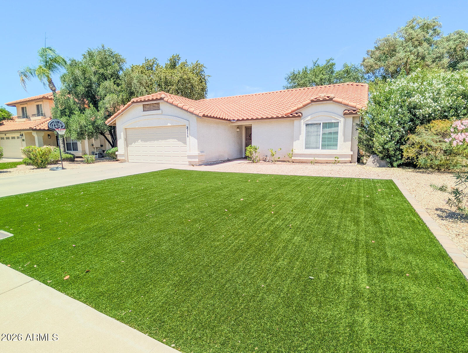 3556 E UTOPIA Road