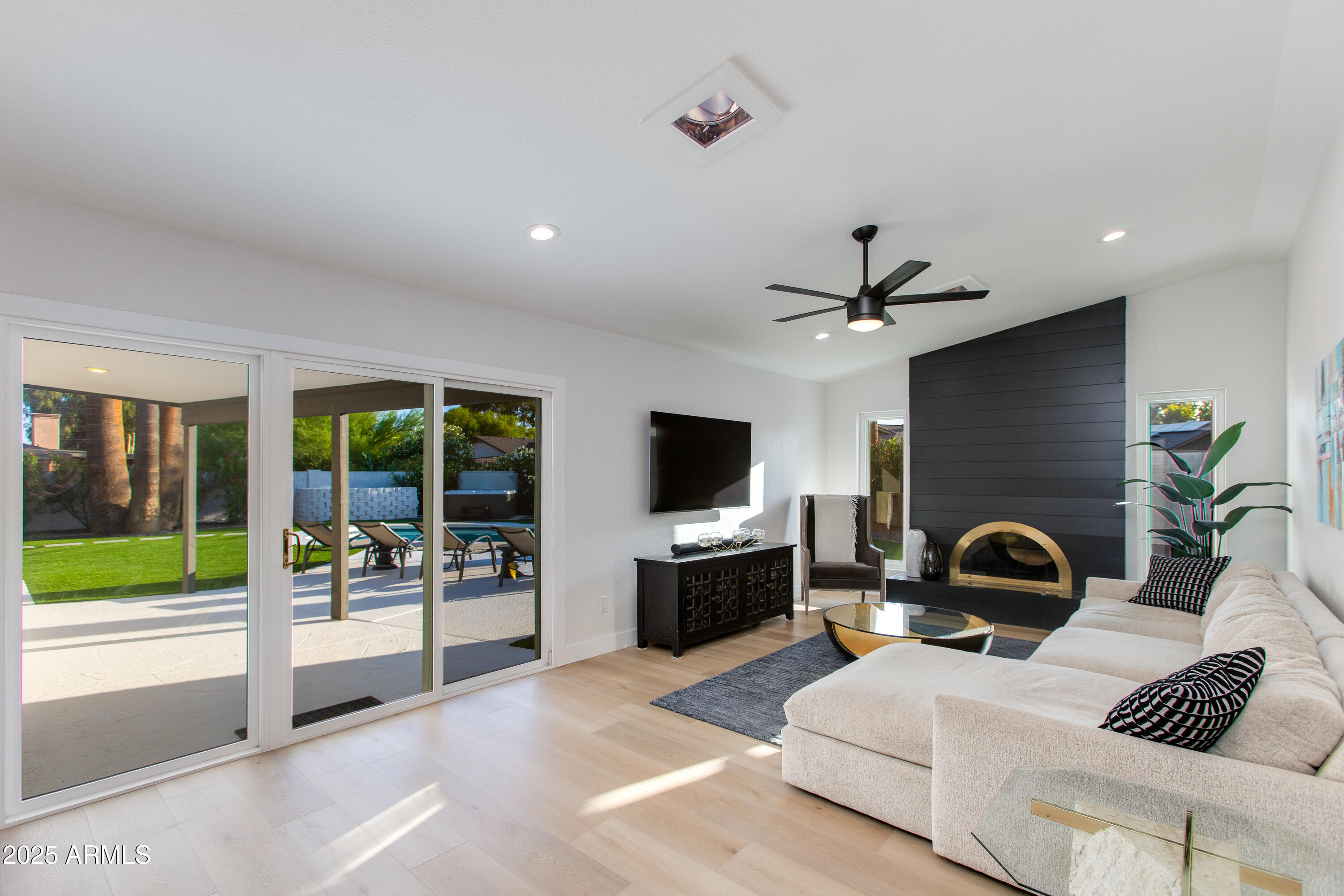 14012 N 57TH Place