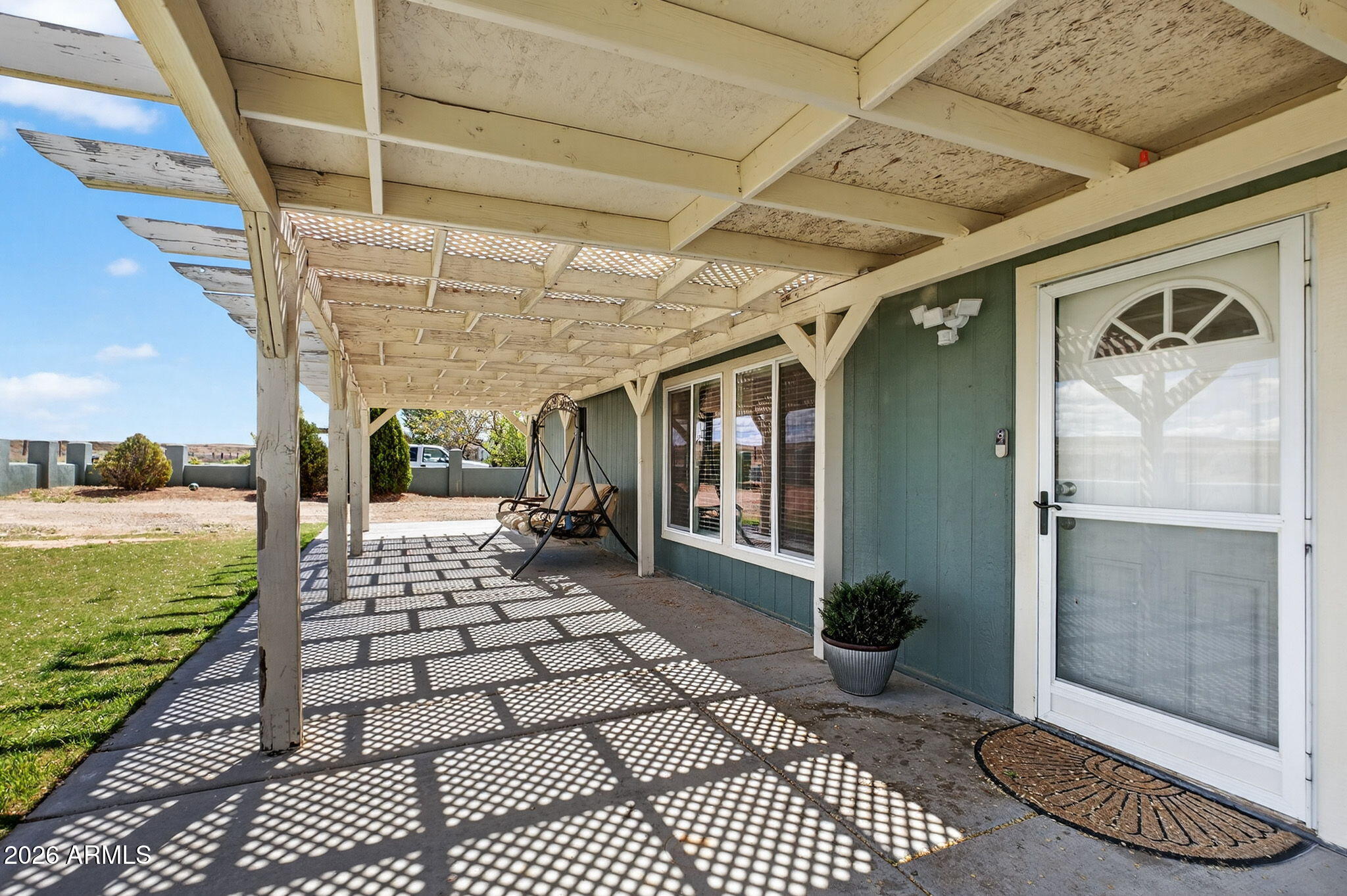 390 N RAILROAD Avenue