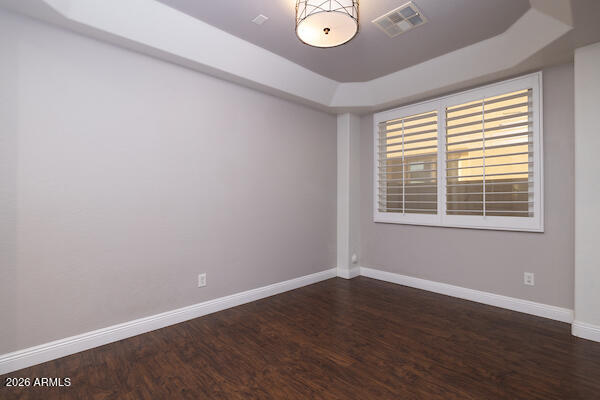 18469 W SUNNYSLOPE Lane