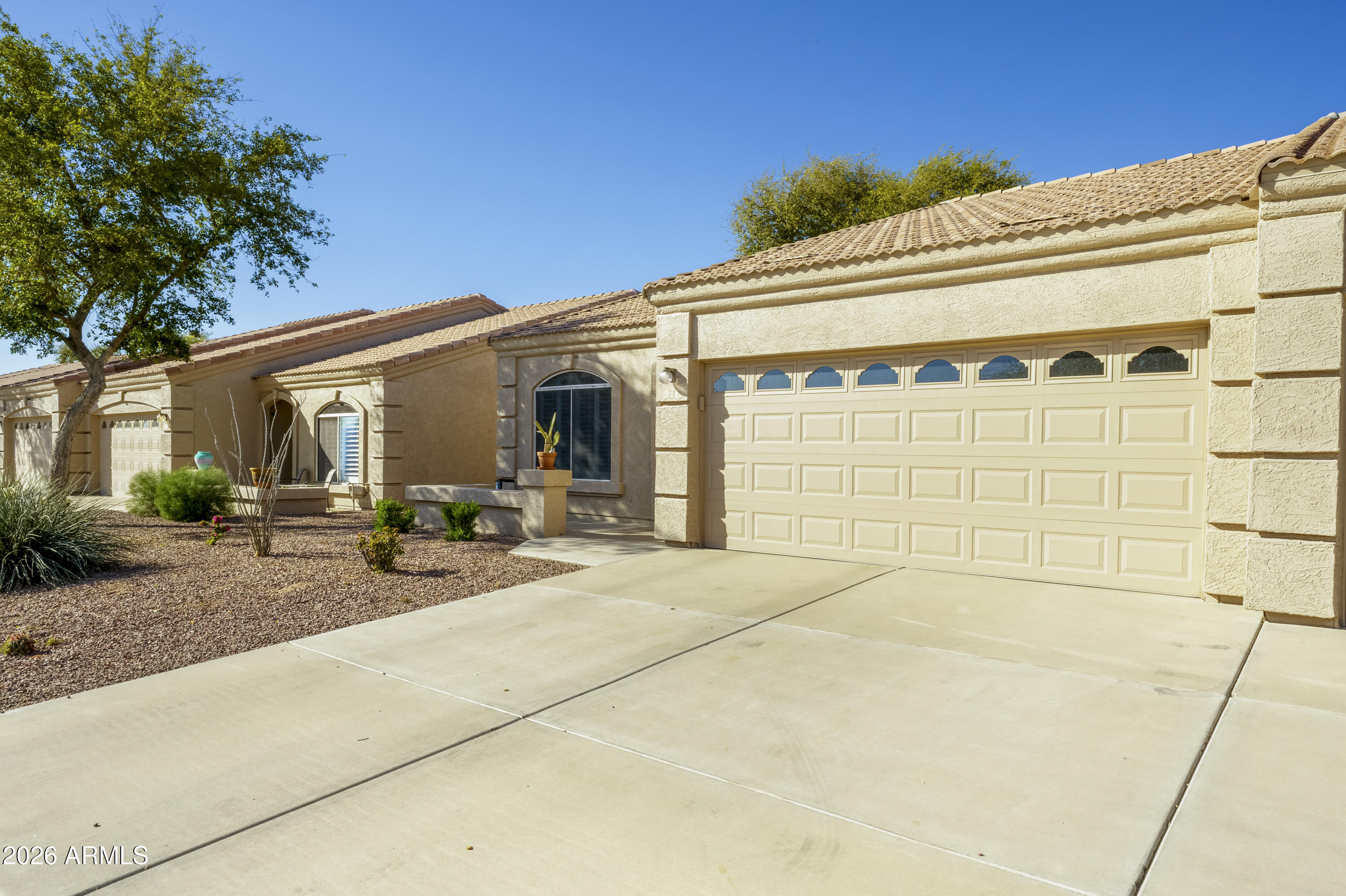 2101 S Yellow Wood -- 71