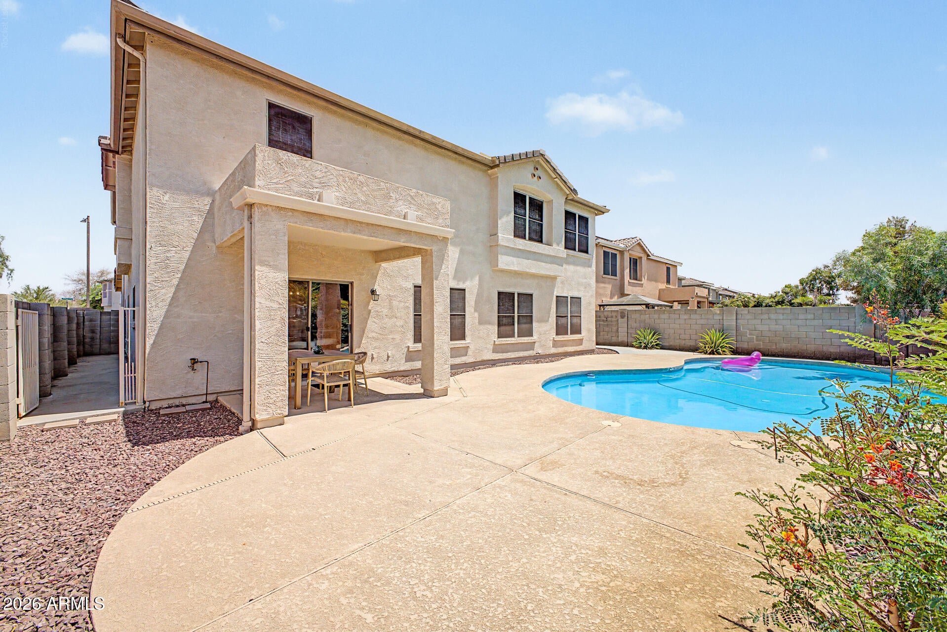 3709 E BETSY Lane