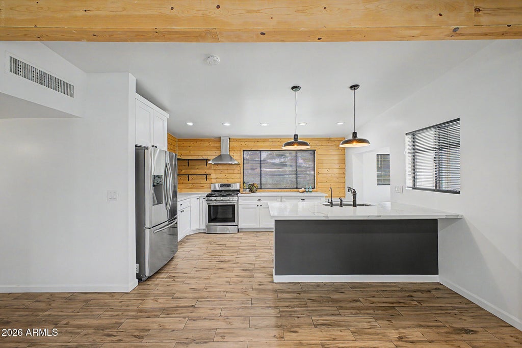 Photo of 433 E Beatryce Street, Tempe, AZ 85288 (MLS # 7067272)
