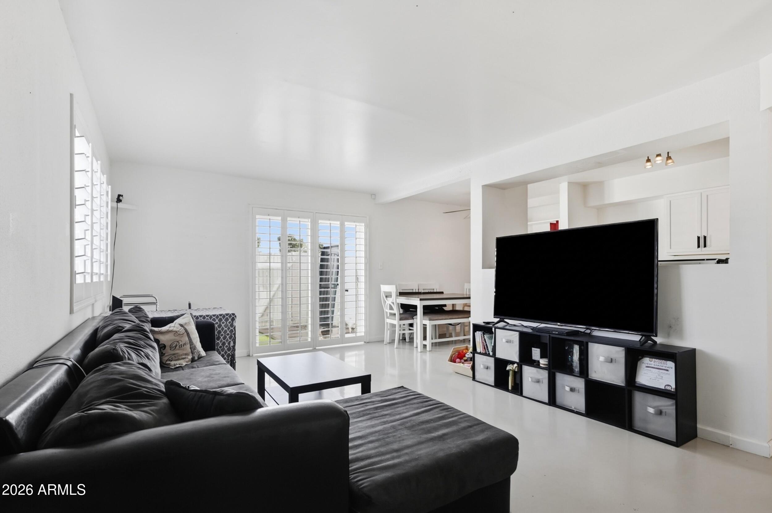 1500 W Rio Salado Parkway 28