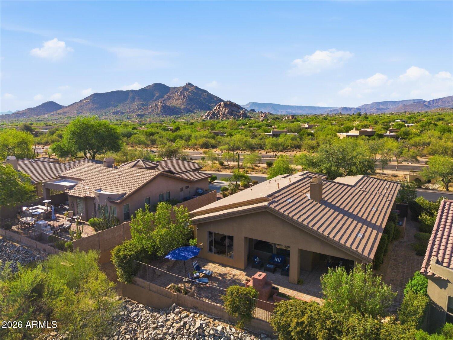 7427 E EVENING GLOW Drive