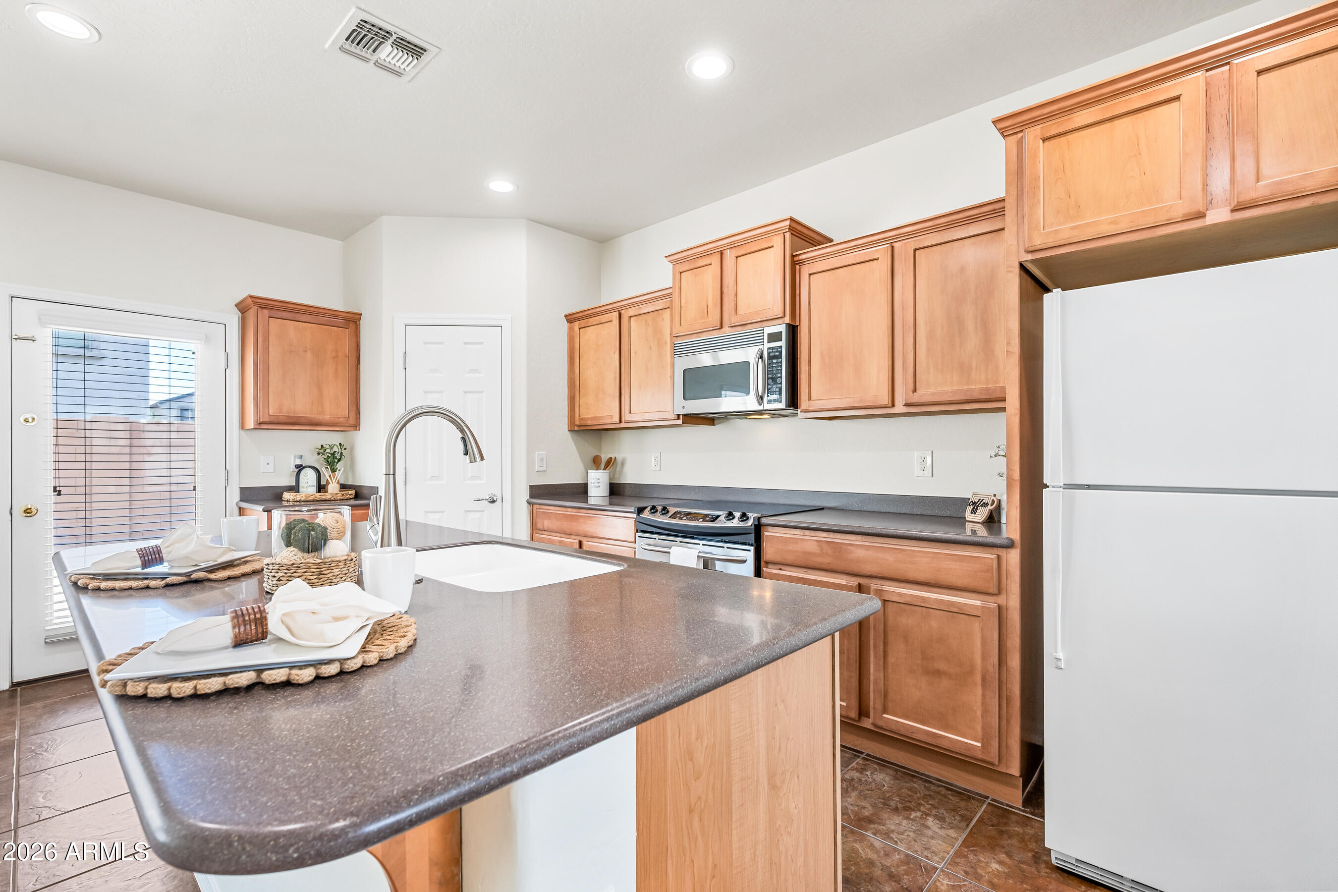 11153 E Sonrisa Avenue